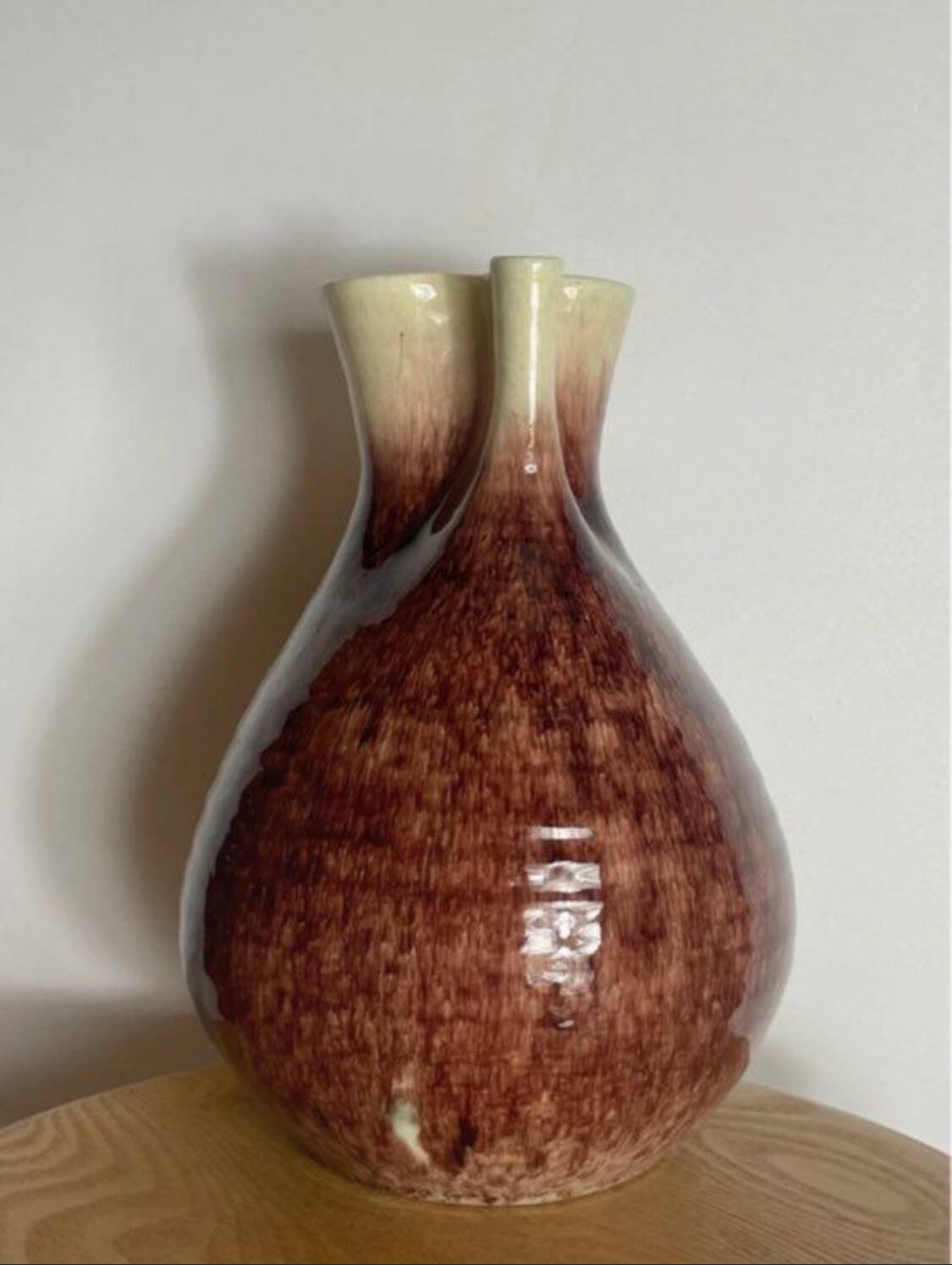 Ancient ceramic vase from Accolay
