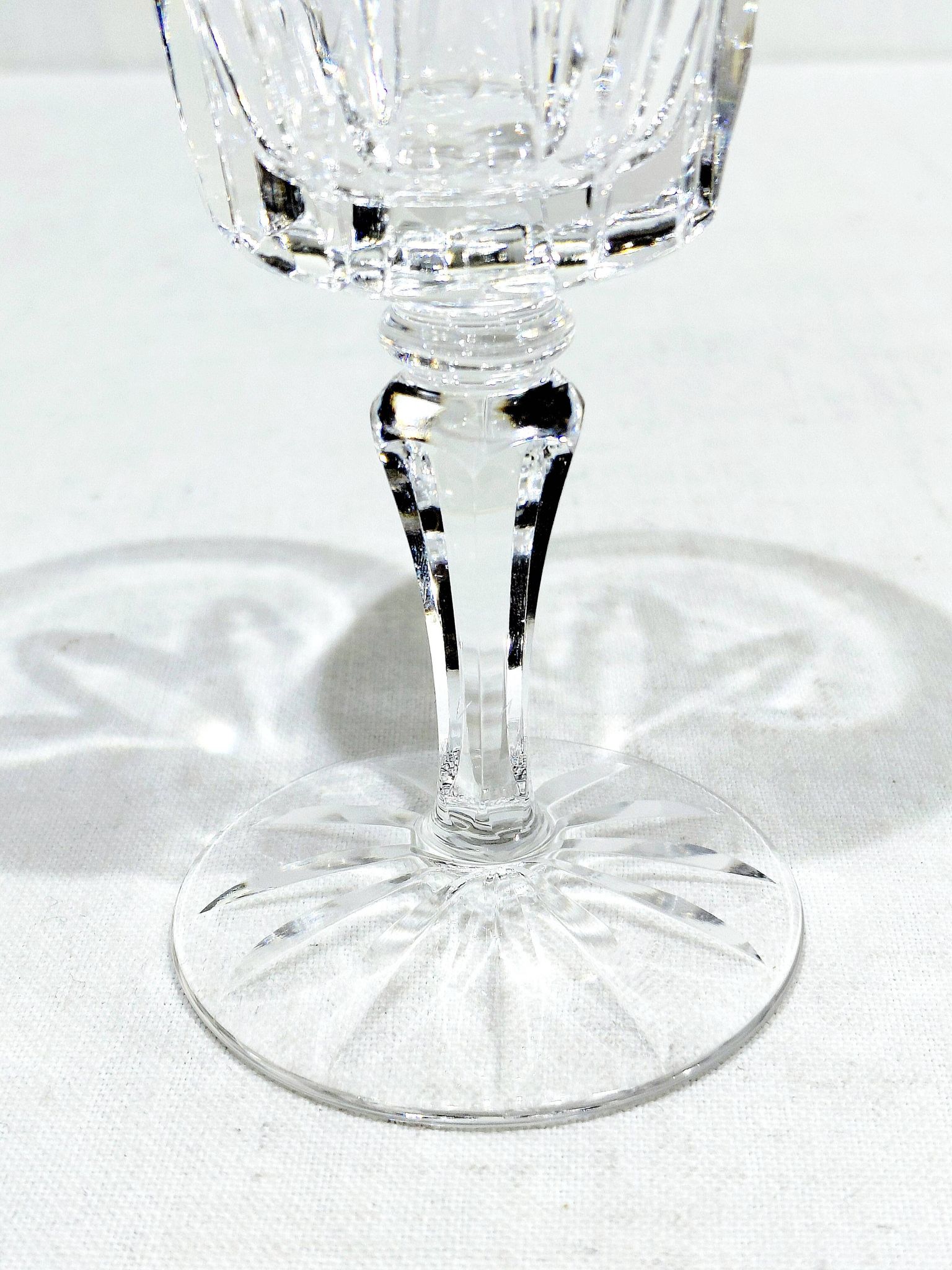 12 verres à vin blanc St Mouis modèle Camargue