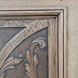 Armoire sculptée
