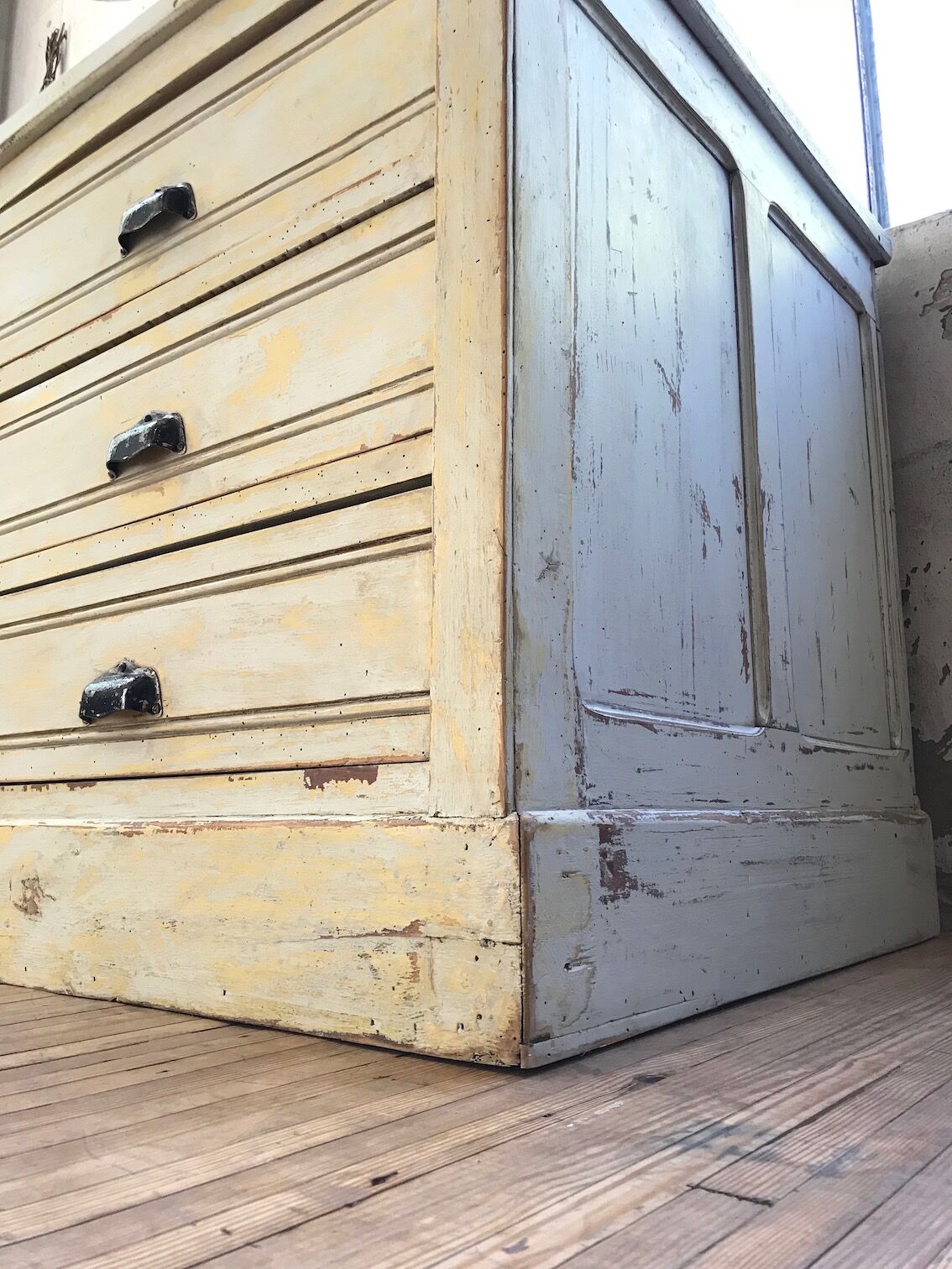 9-drawer craft Cabinet