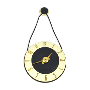 horloge murale mécanique