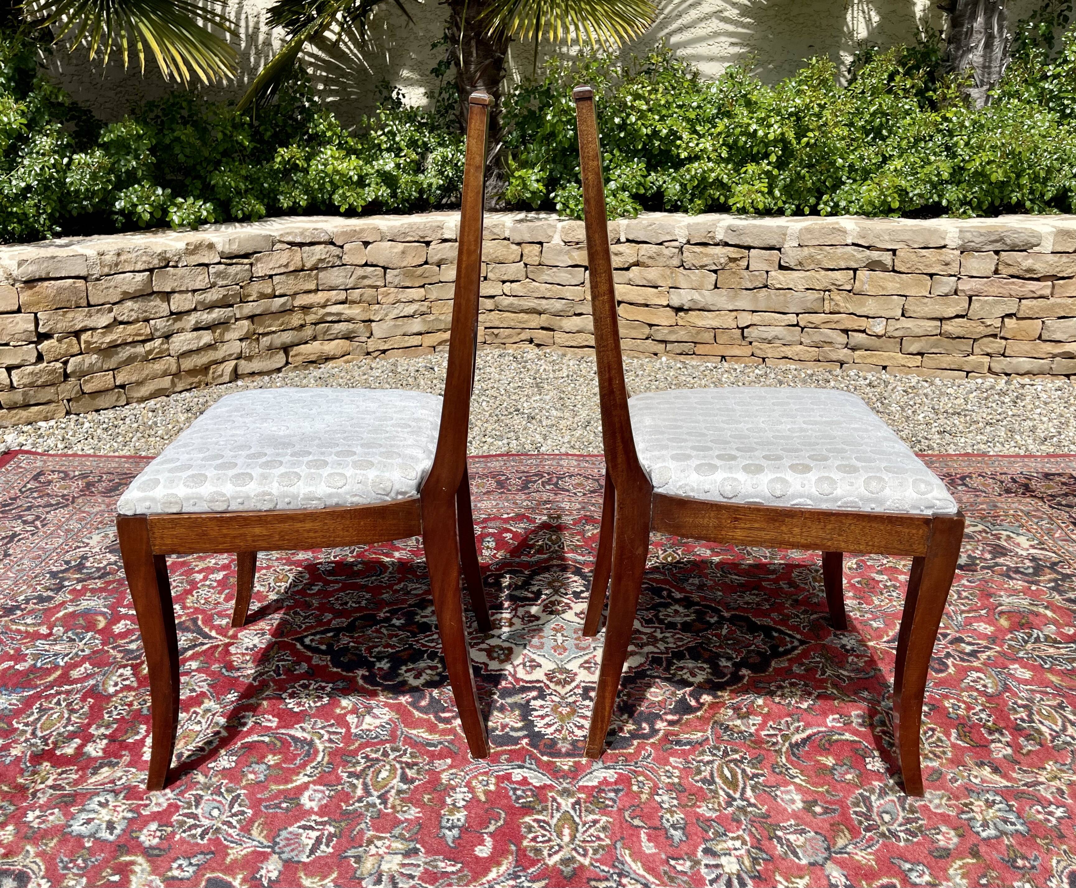 Suite de 6 chaises en acajou directoire