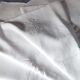 drap de château à couronne de baron 2m60 x 3m80 monogrammé "LT"