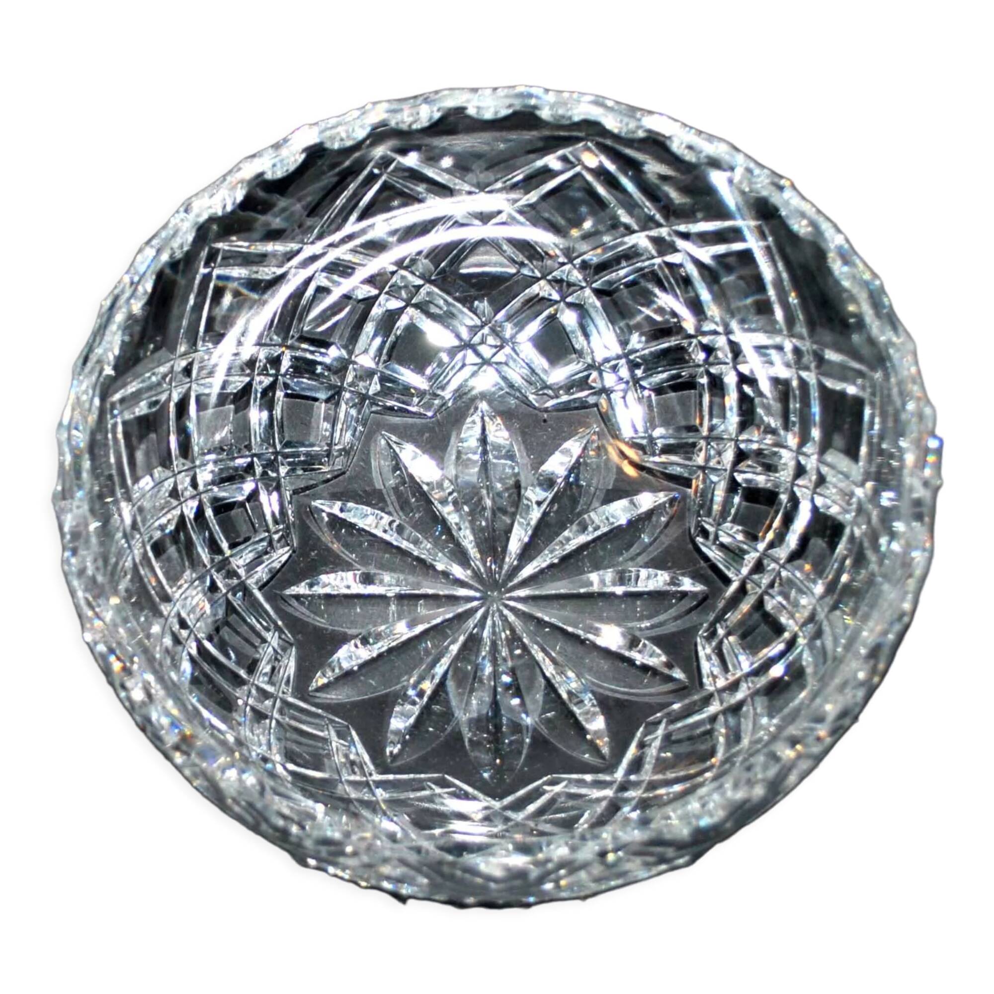 Round cut crystal cup of SAINT-LOUIS Crossed bevels