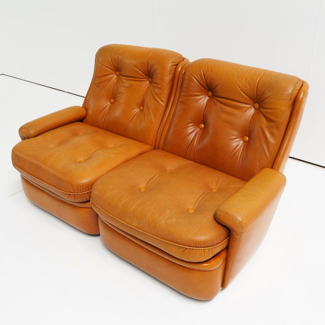 Leather two-seater by Michel Cadestin for Airborne