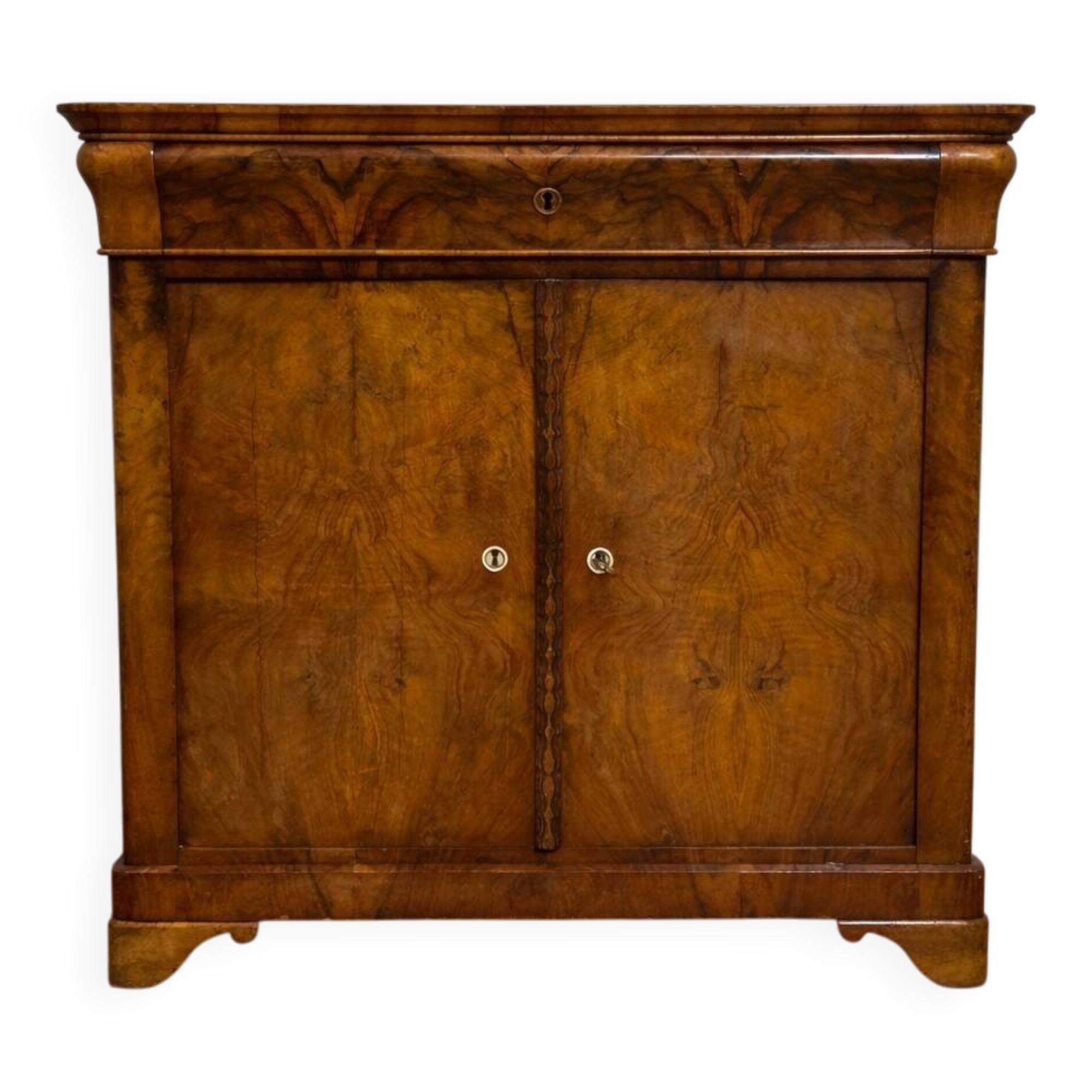 Buffet époque Restauration en noyer – XIXe siècle