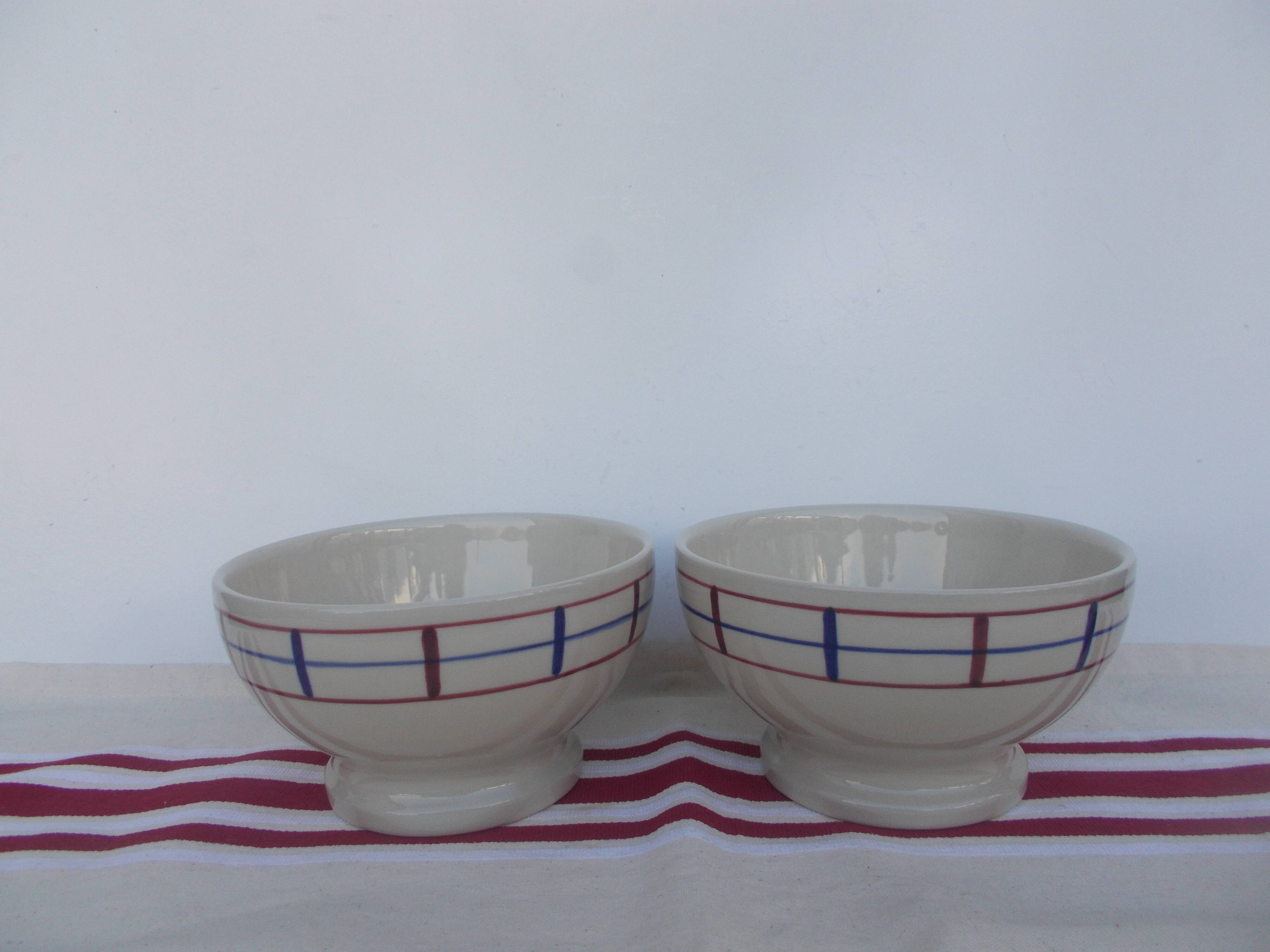 Set of 2 Basque stoneware bowls