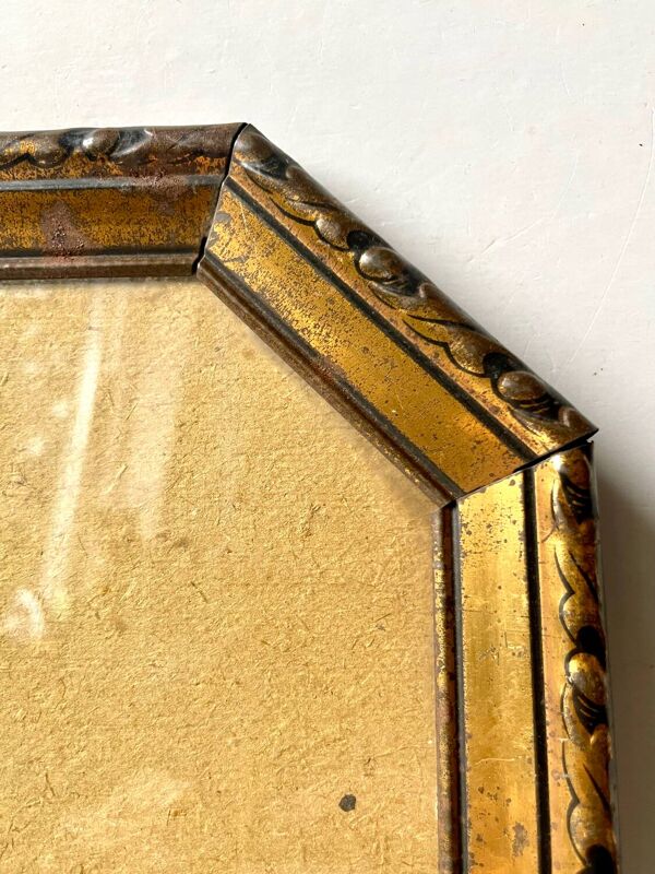 Cadre métallique octogonal antique en laiton 30 cm x 23 cm