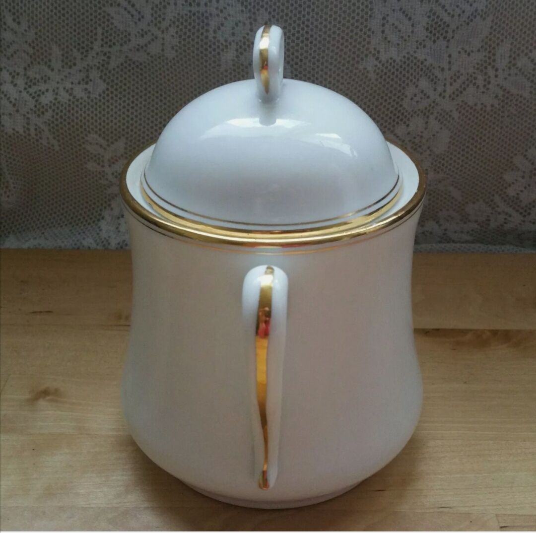 Vintage porcelain sugar from Limoges edged gold