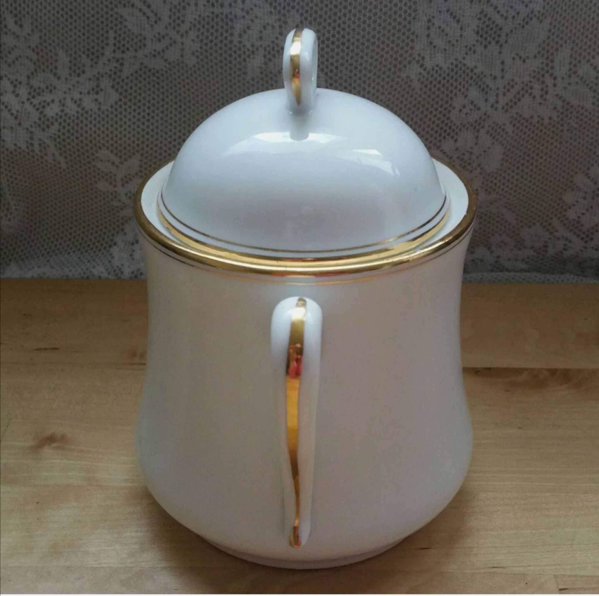 Sucrier vintage porcelaine de Limoges liseré or