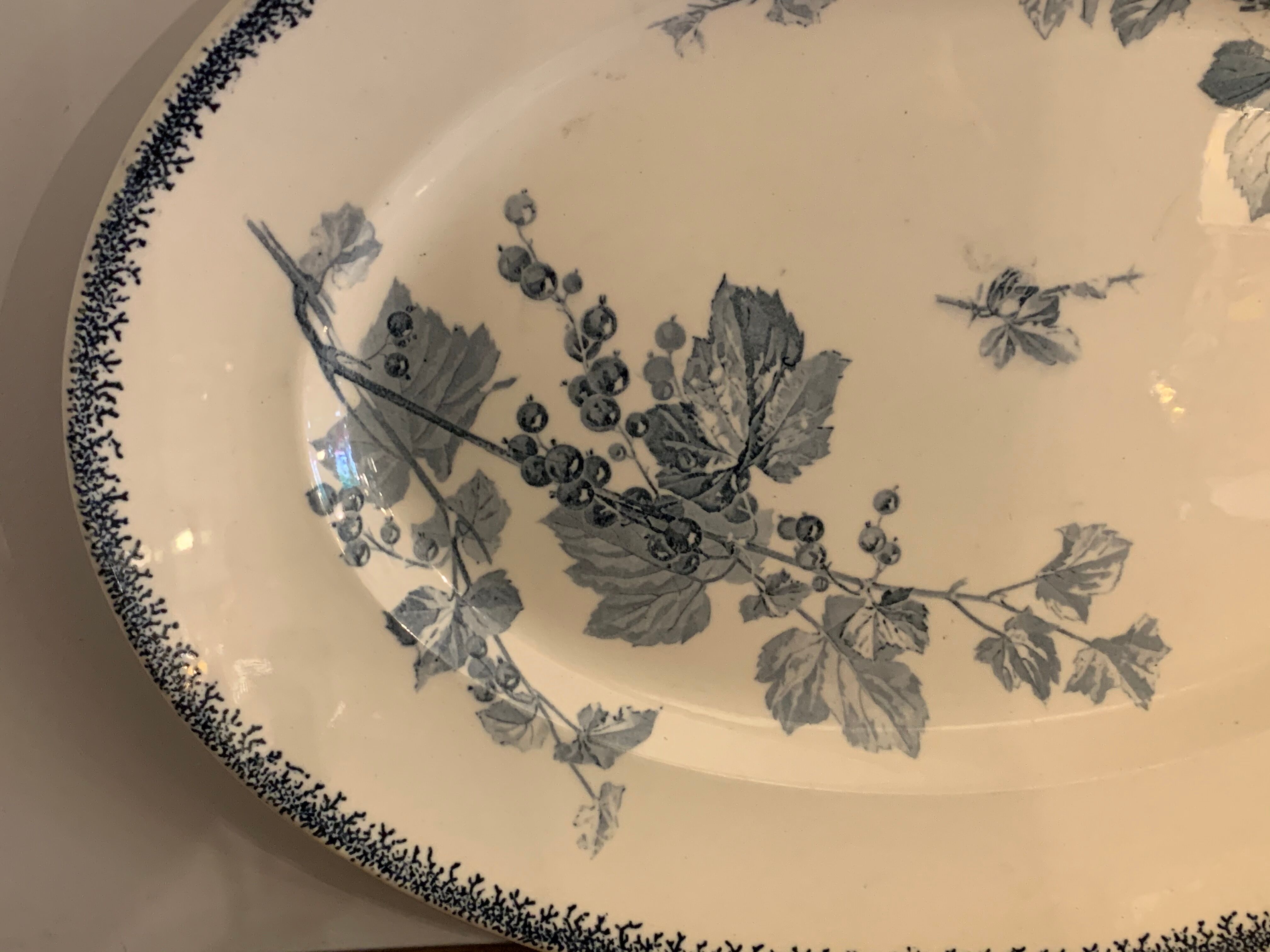 Soupière ravier and dish old blue porcelain Sarreguemines model Groseilles