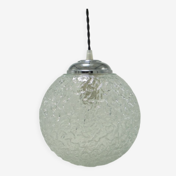 Suspension globe