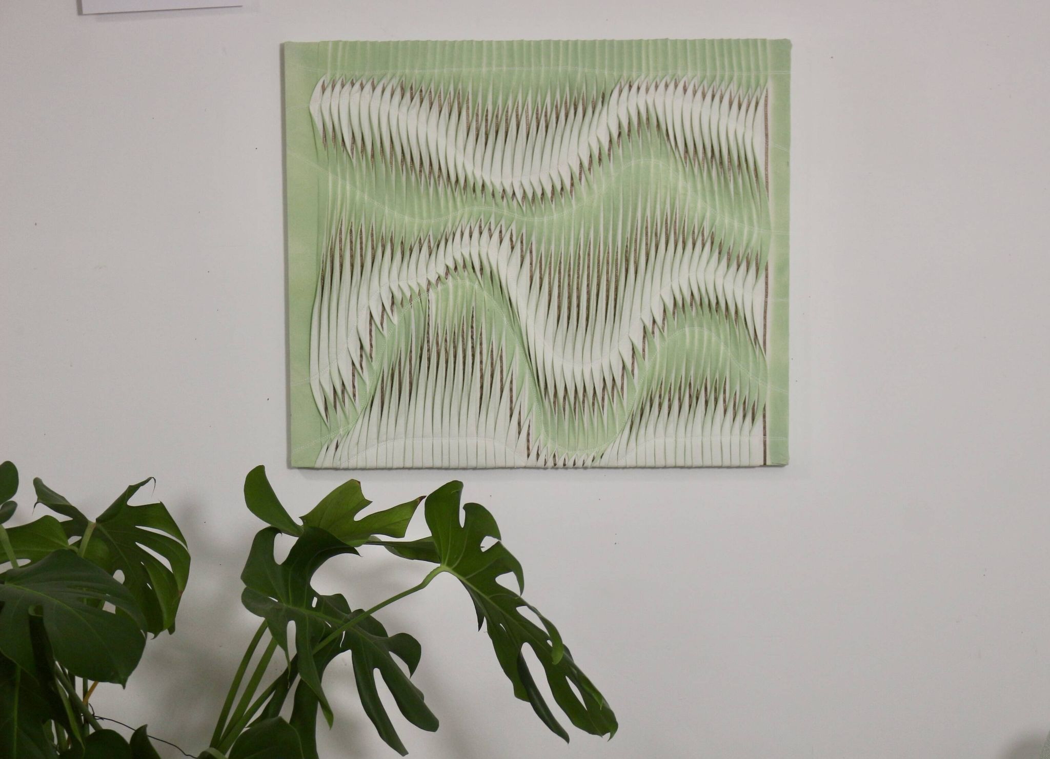 Textured wave effect painting by pleating in light green color. Contemporary. Ref Riviera