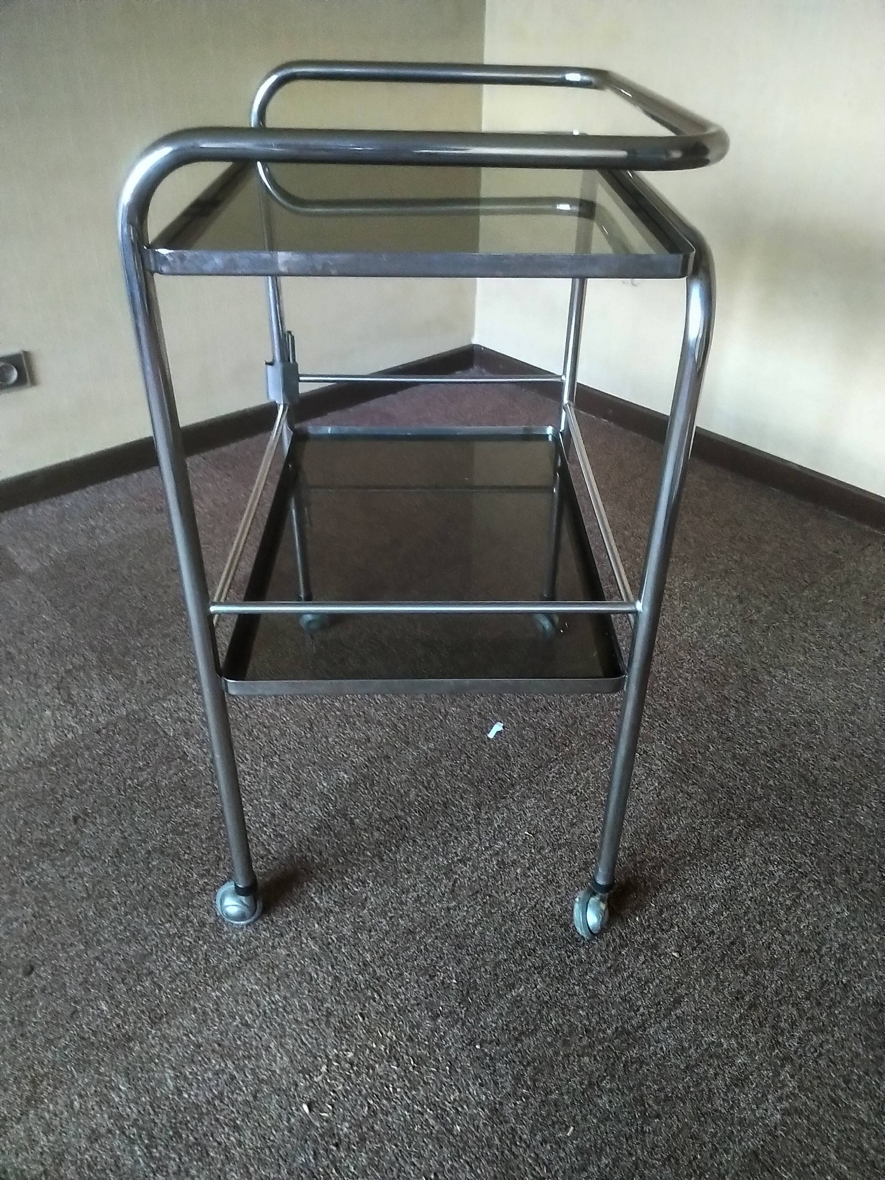 Smoked glass table service