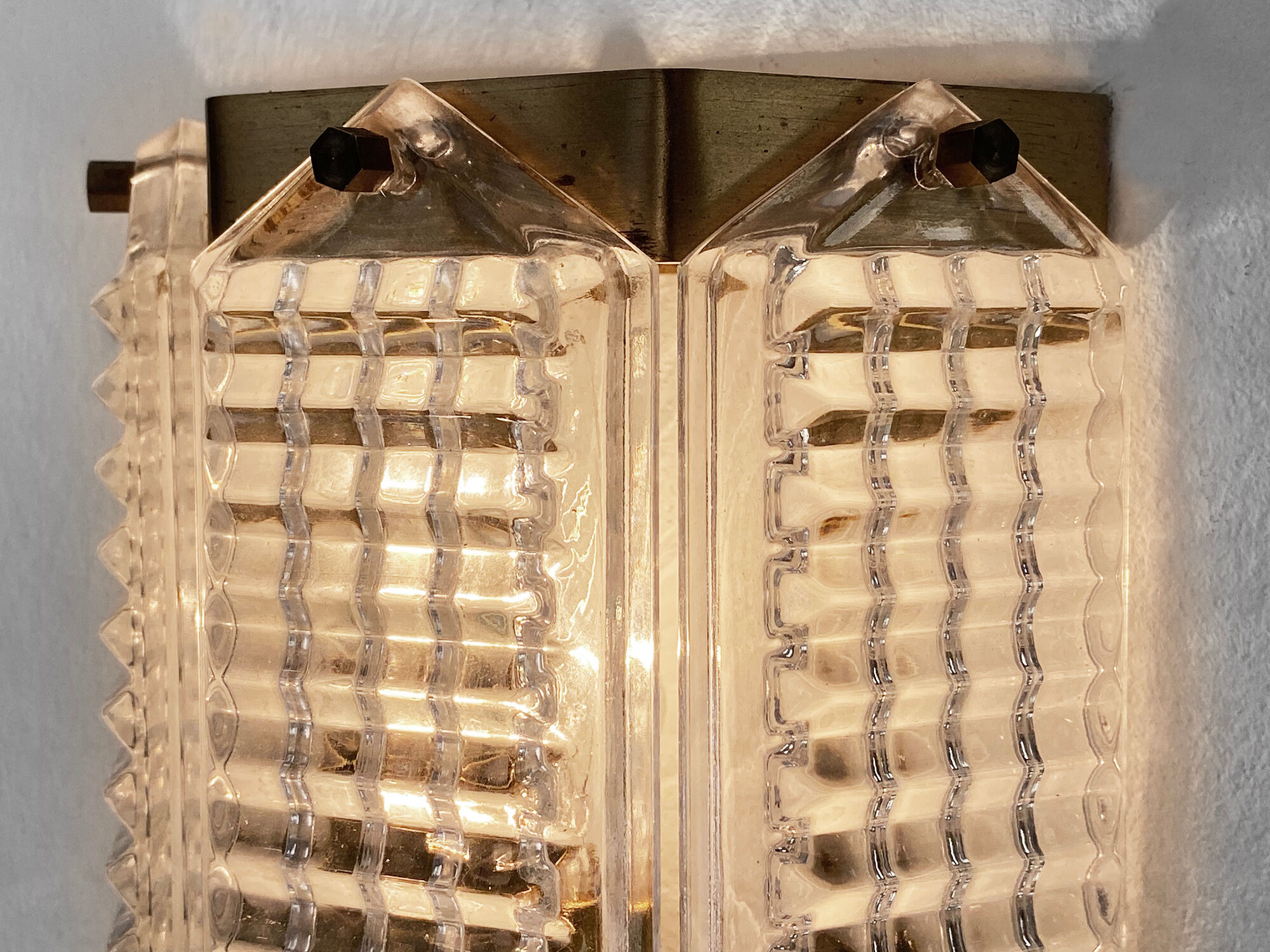 Brass and glass wall light/Sconce by Wiktor Berndt for Flygsfors. Sweden 1960s