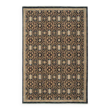 Symmetrical black Persian rug SINA - Wool