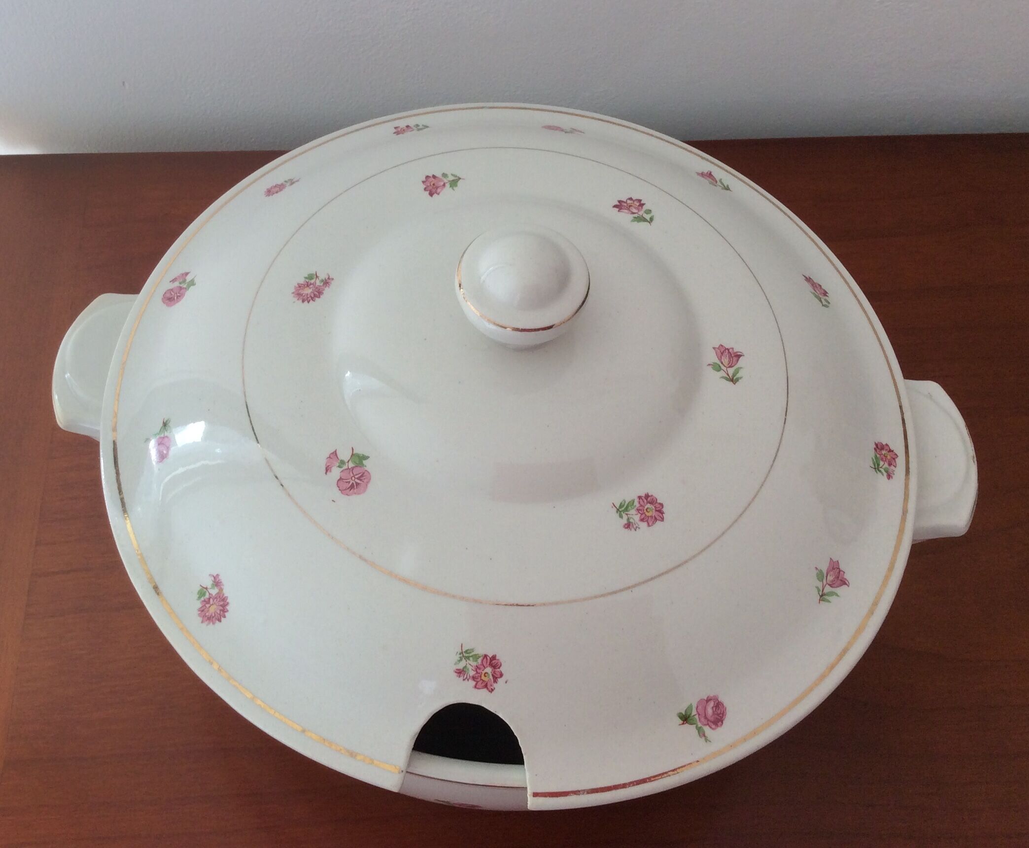 Soupiere semi-porcelain St-Amand Hamage -Orchies Model "Saintonge"