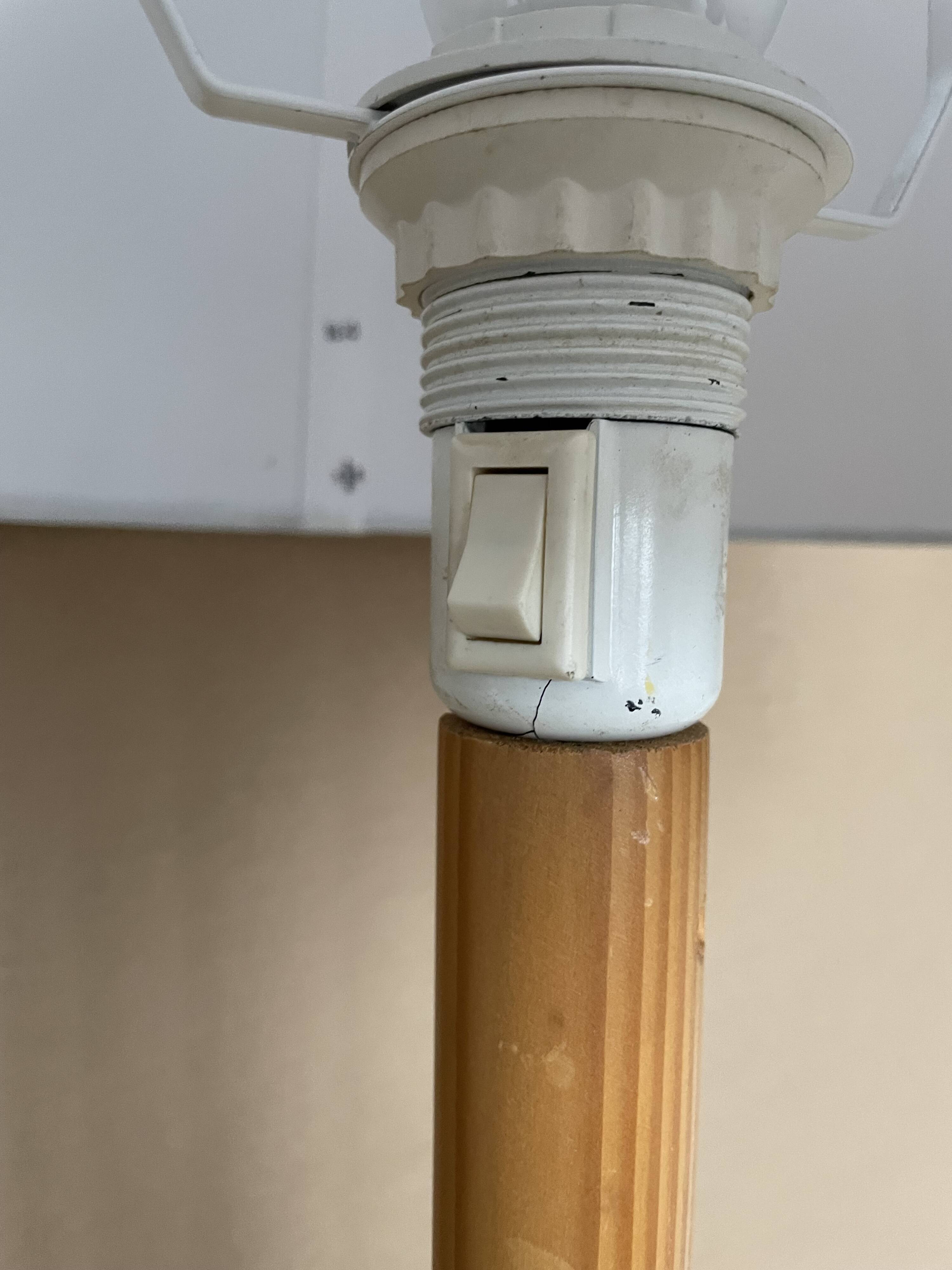 Lampadaire en bois ikea vintage
