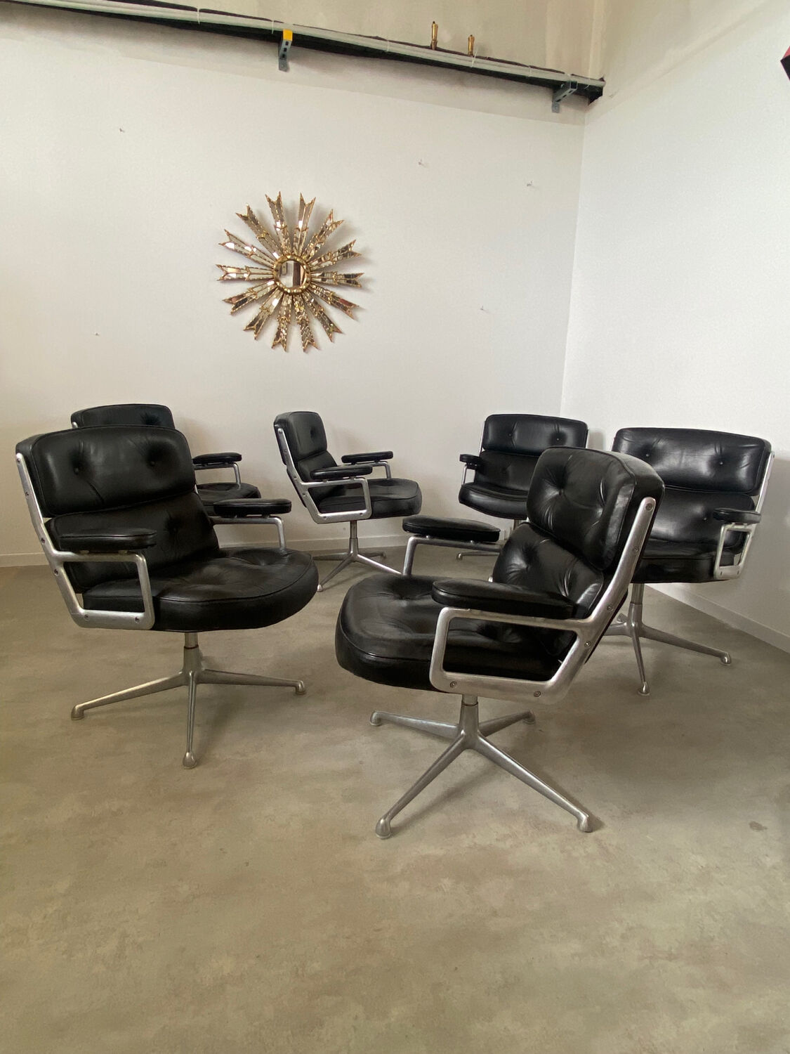 6 fauteuils en cuir Lobby Chair design Ray et Charles Eames, Hermann Miller