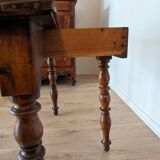 Folding half-moon table