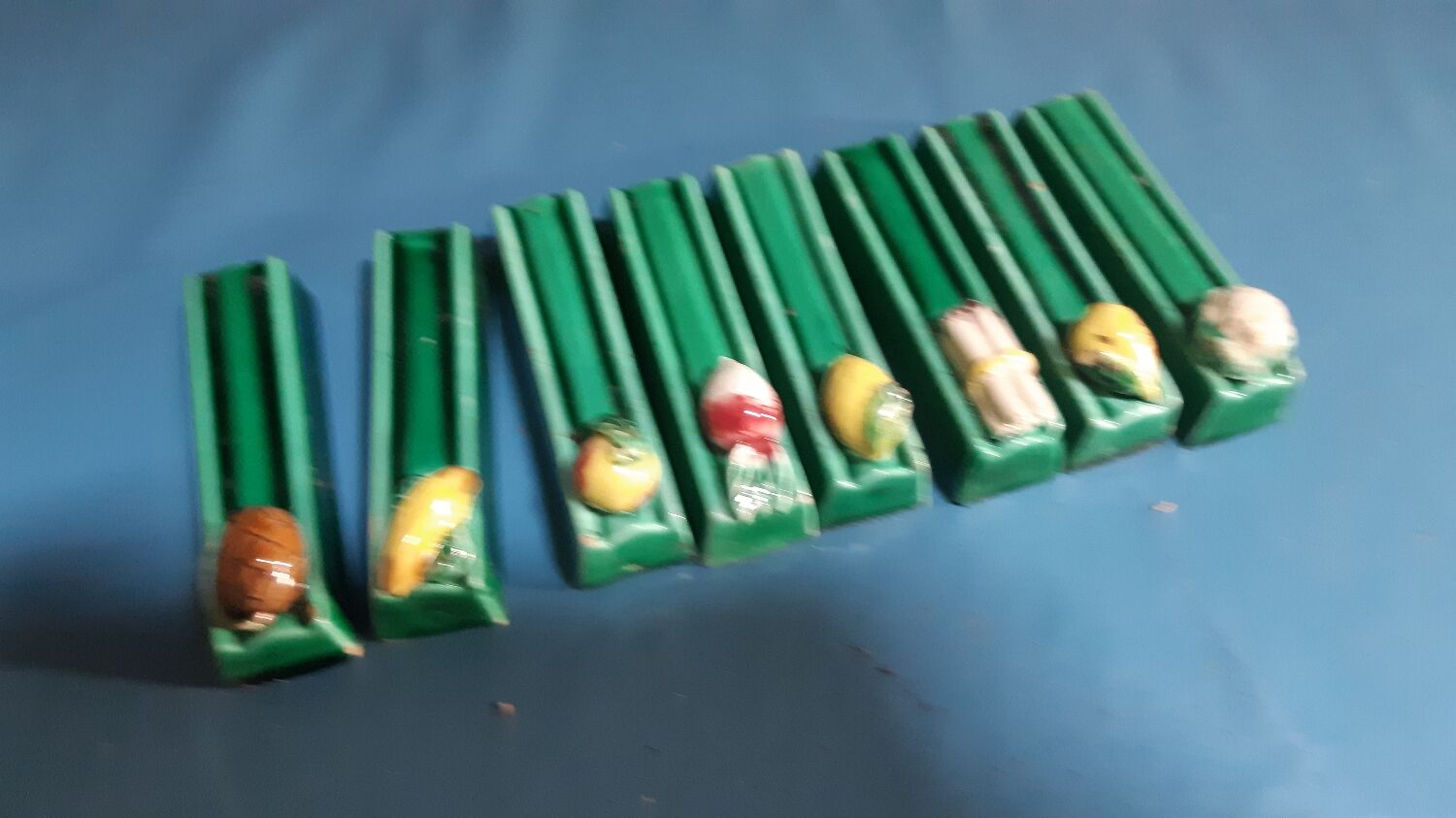 Vintage ceramic knife holder