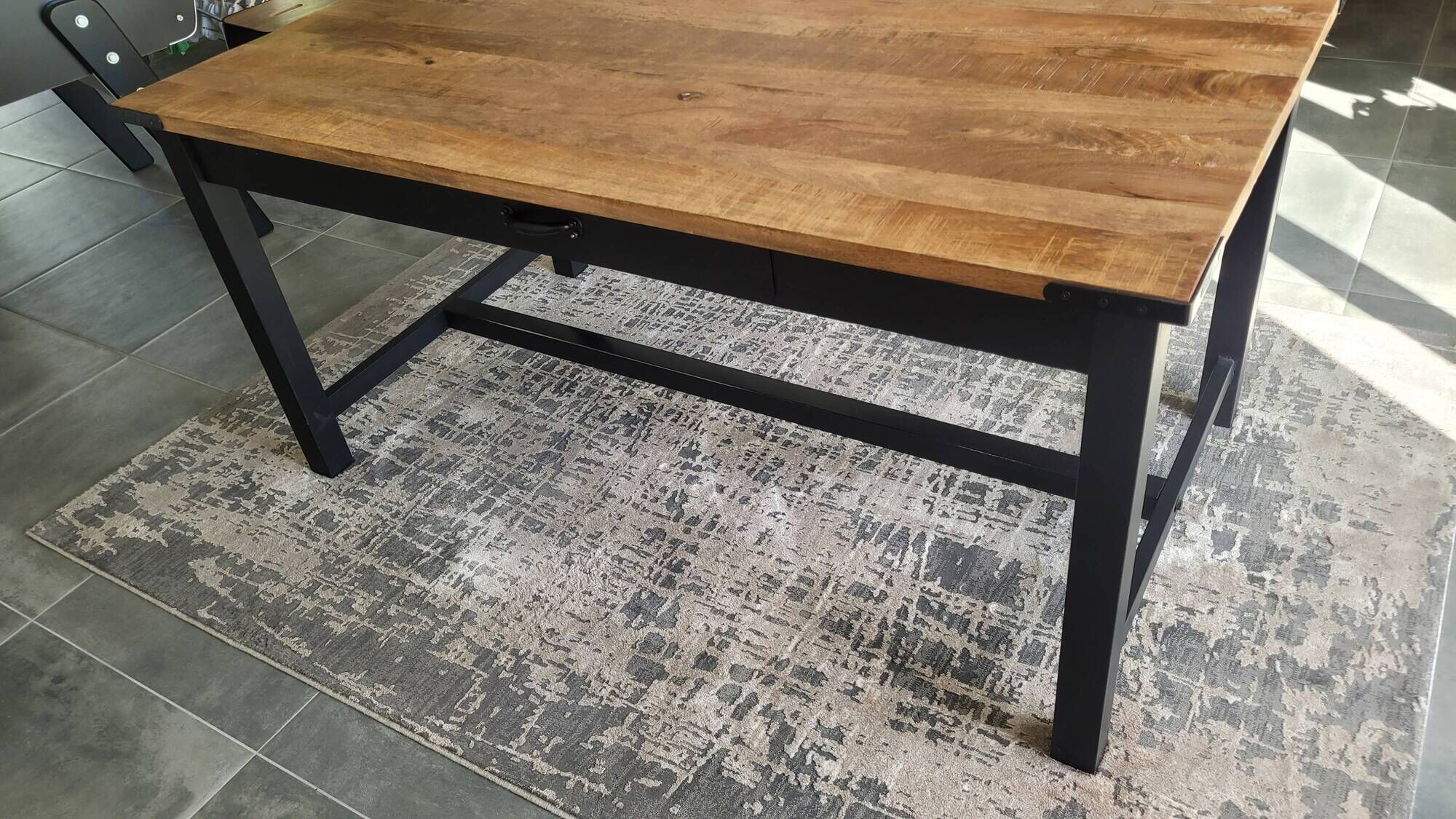Industrial dining table (mango wood) for 6 people