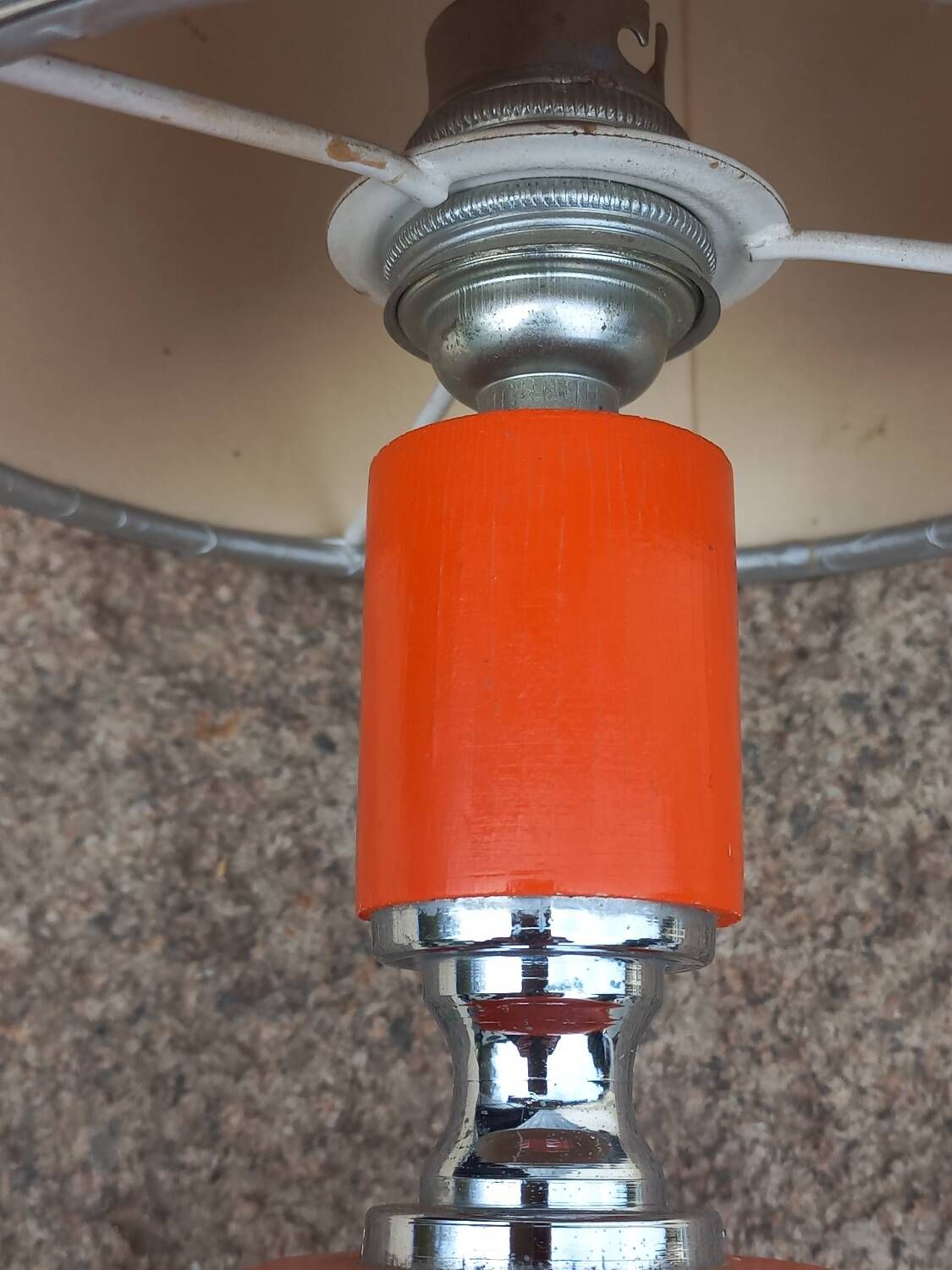 Designer lamp from the 70s in chrome metal and orange lacquered wood