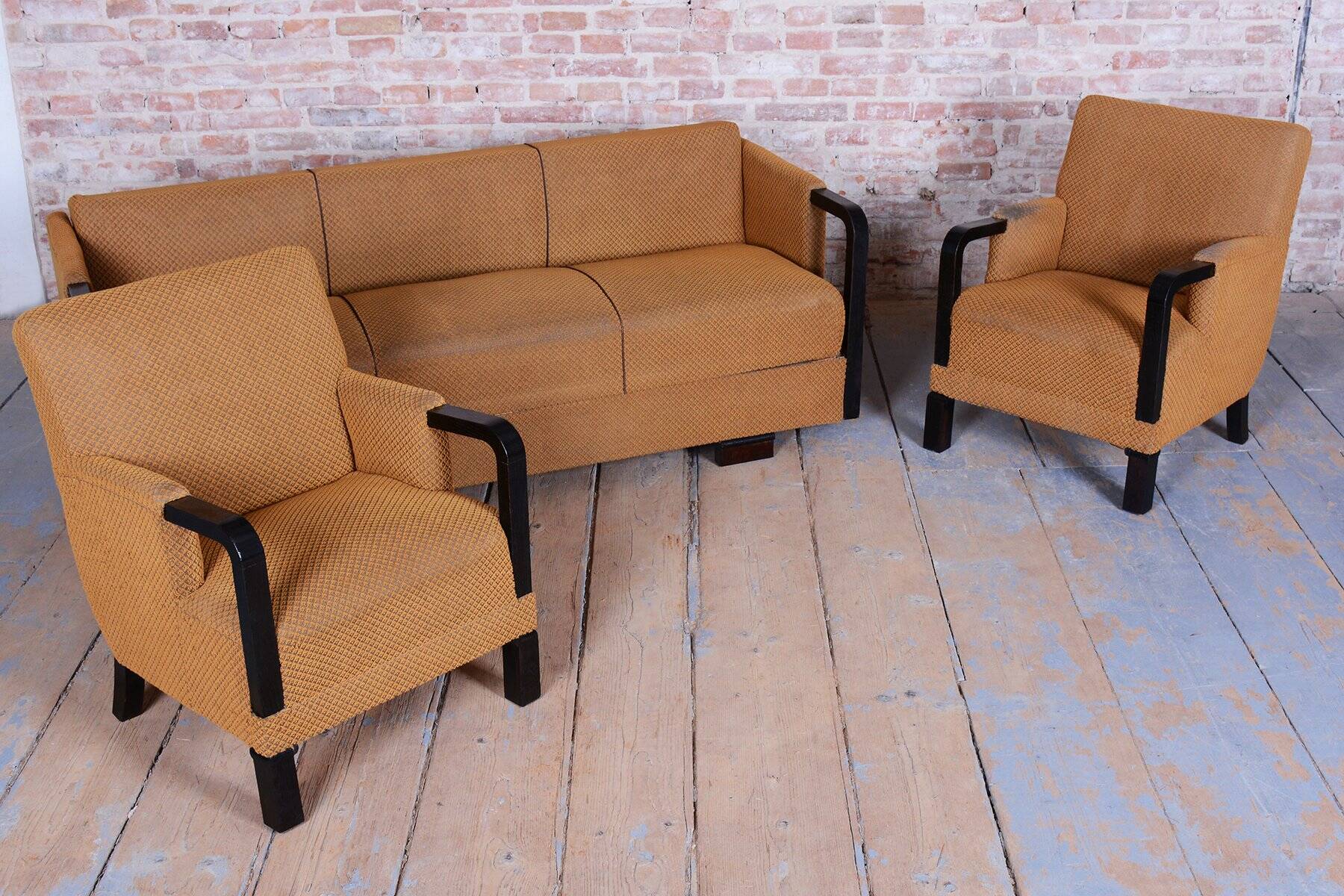 Czech Art Deco Sofas and Lounge Chairs in Beech and Oak attributed to Jindrich Halabala for Up Závody, 1930s, Set of 3