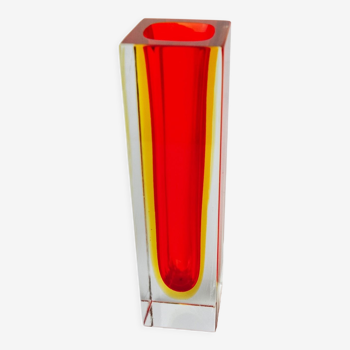 Vase Sommerso cubique rouge et jaune par Seguso, Murano, Italie, 1970