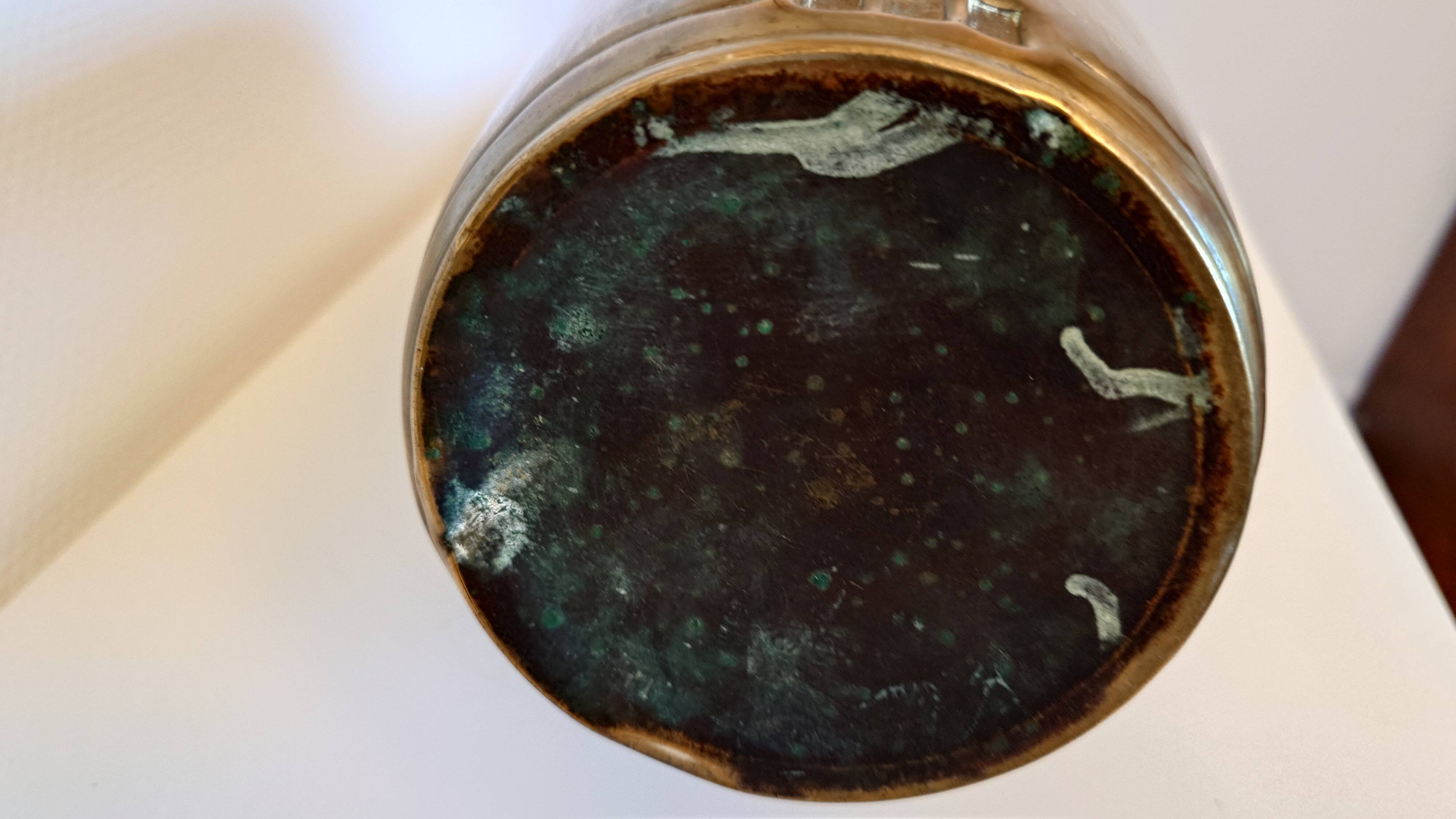 Large brass vase – sculptural piece – geometric decoration – 64.5 cm