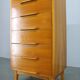 Commode en érable tchécoslovaque des années 1960.