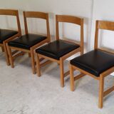 Lot de quatre chaises