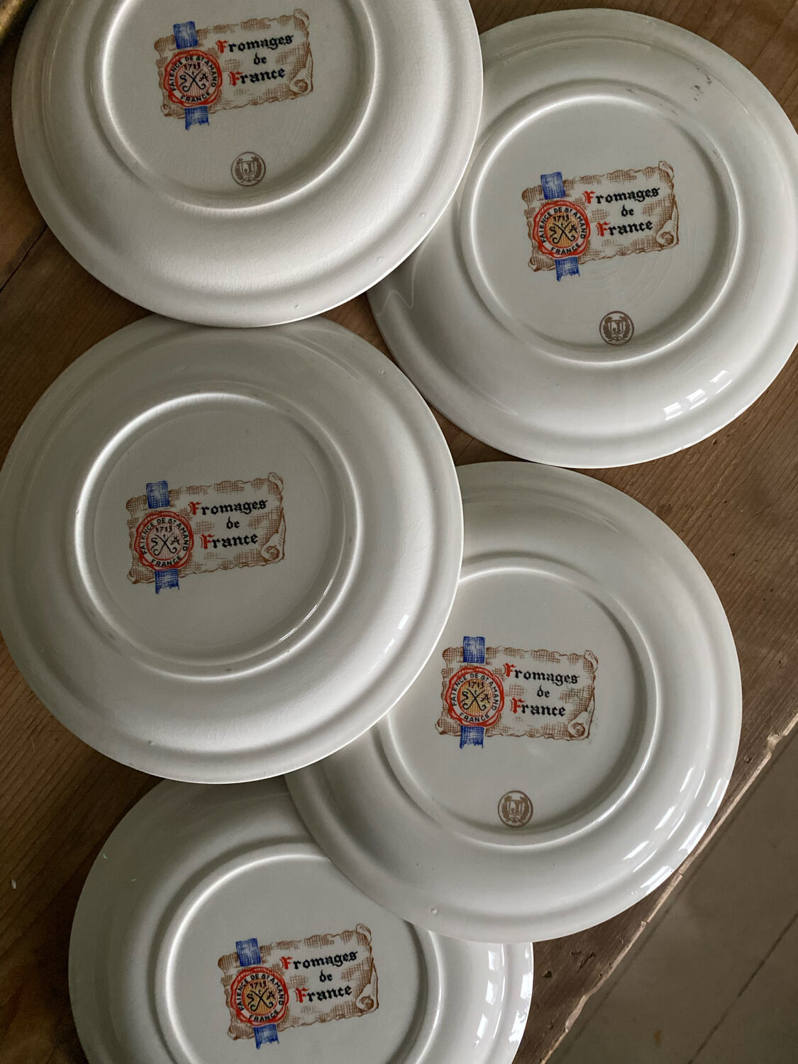 Set of 5 vintage plates Cheeses from France Saint Amand
