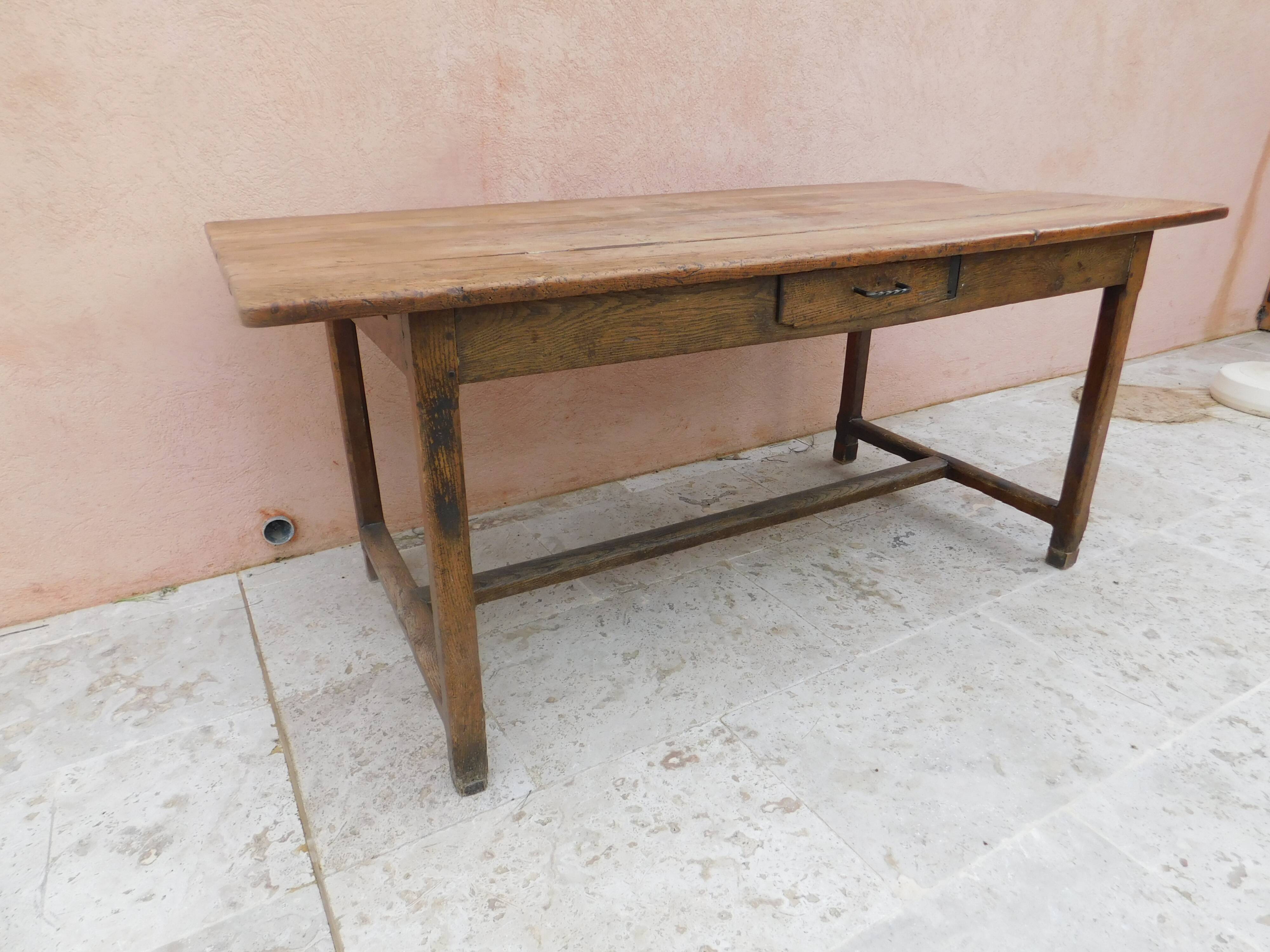 Farm table