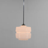 Suspension en verre opalin du milieu du siècle, années 1960