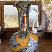 Pichet vase opaline