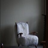 Pair of Scandinavian armchairs in oak and long-haired Icelandic sheepskin by Henning Kjærnulf, 1950.