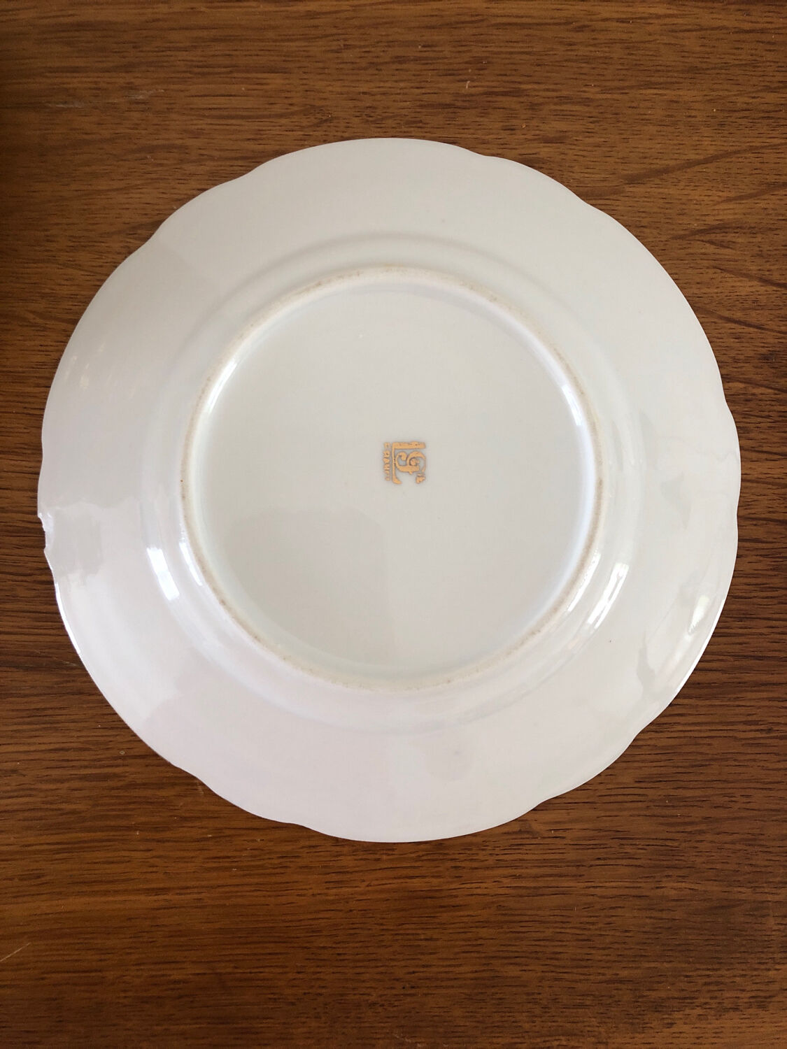 12 white porcelain dessert plates from Limoges CG Cie