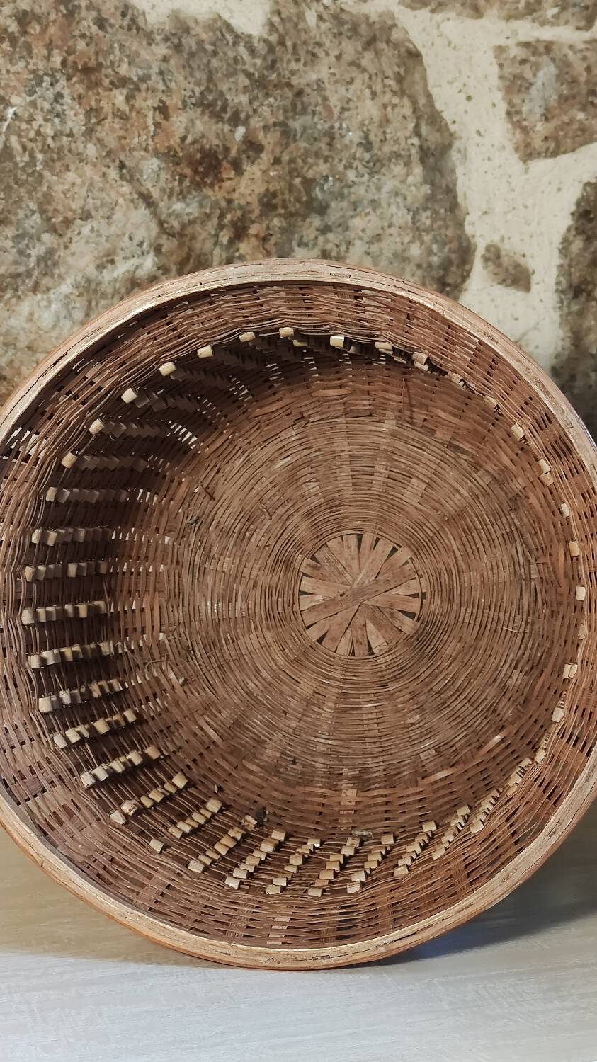 Rattan plant pot
