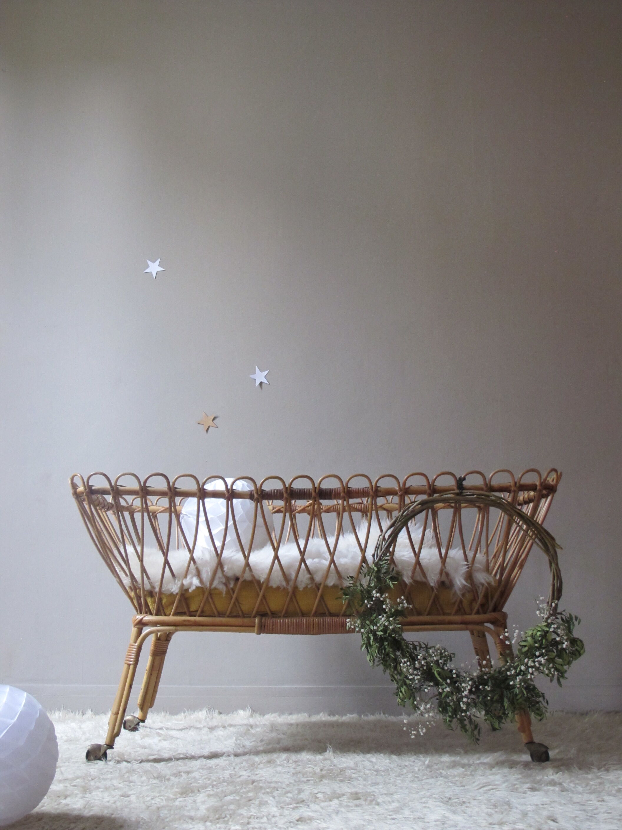Cradle in rattan and wicker vintage