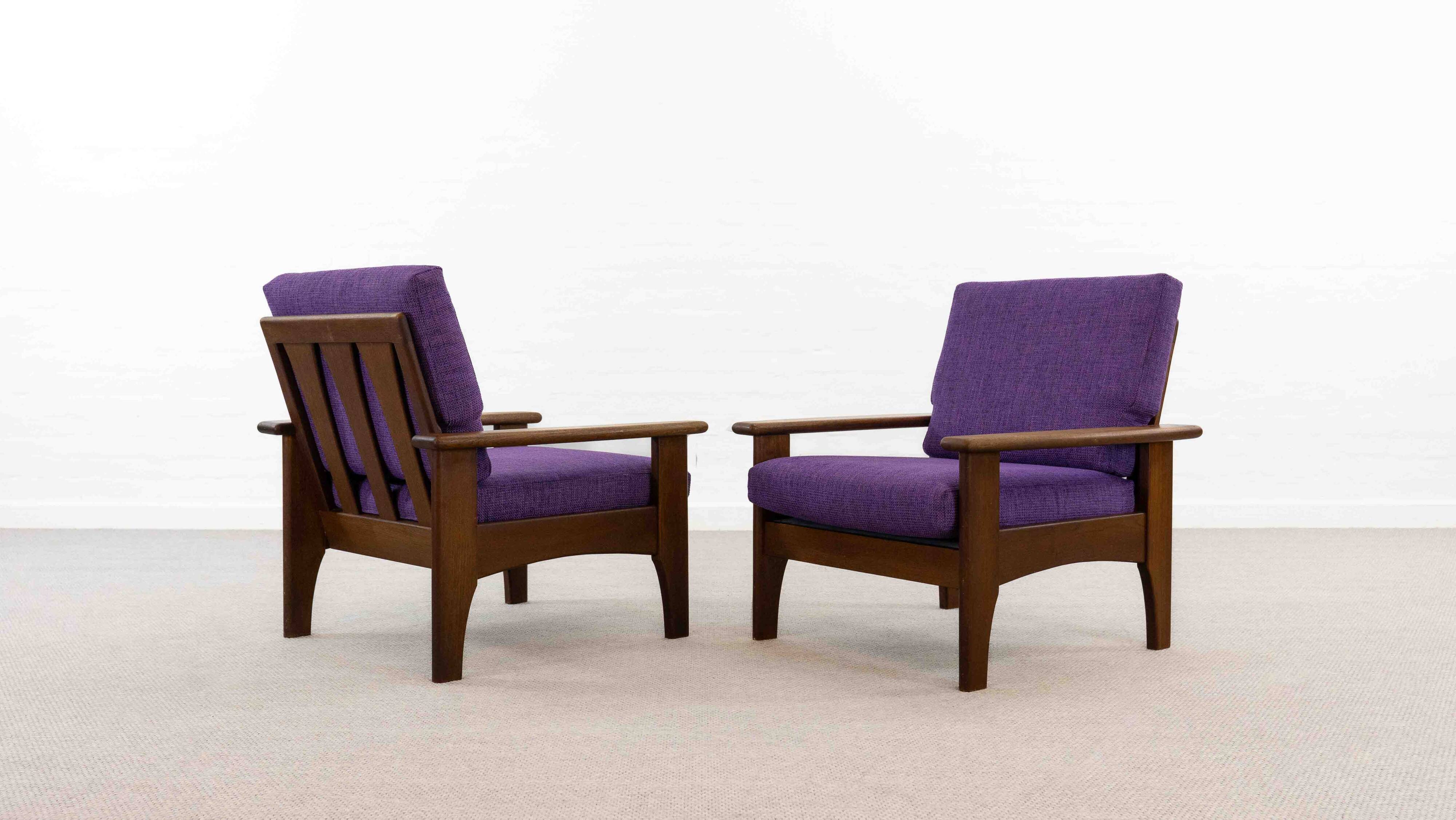 Set of 2 scandinavian easy chairs in teak with purple upholstery