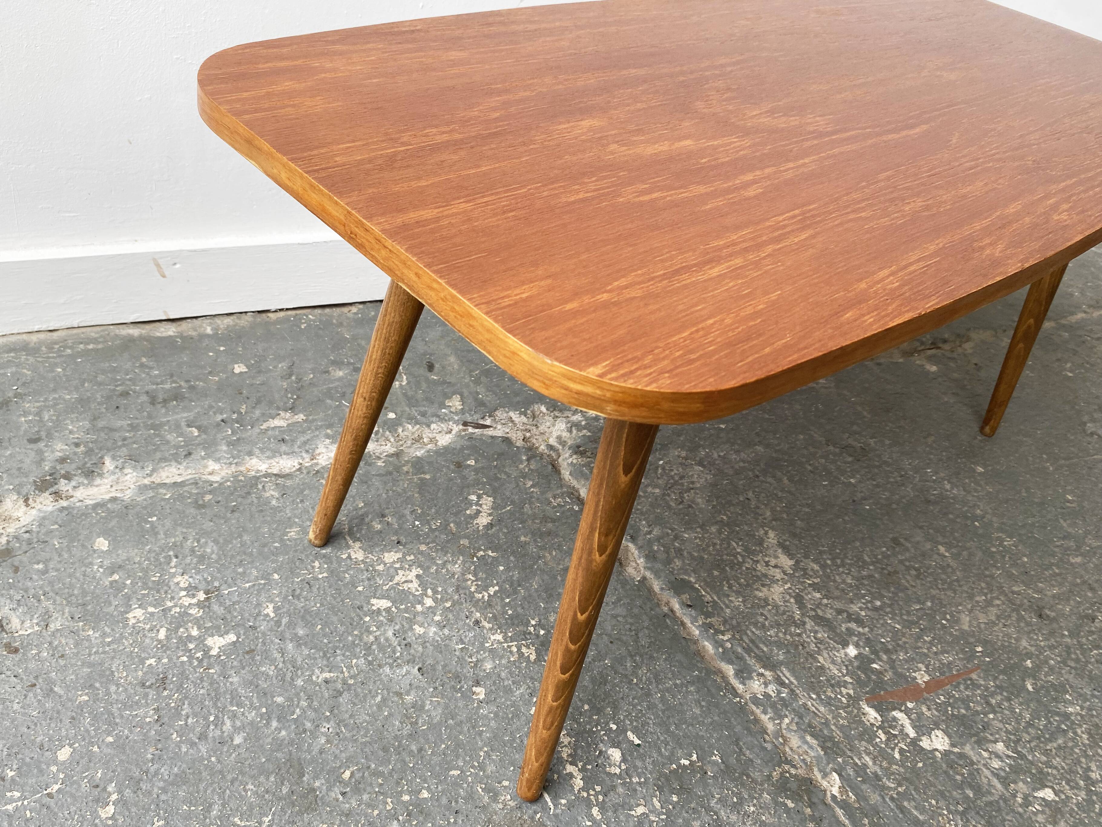 Table basse du milieu du siècle des années 1960