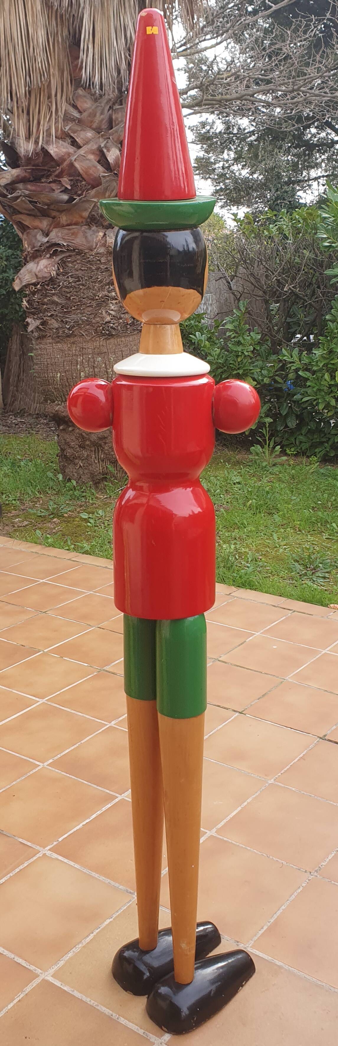 Vintage wooden Pinocchio, 1.87m tall, very rare piece.