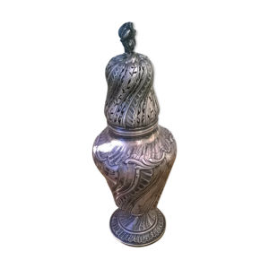 Saupoudreuse en argent