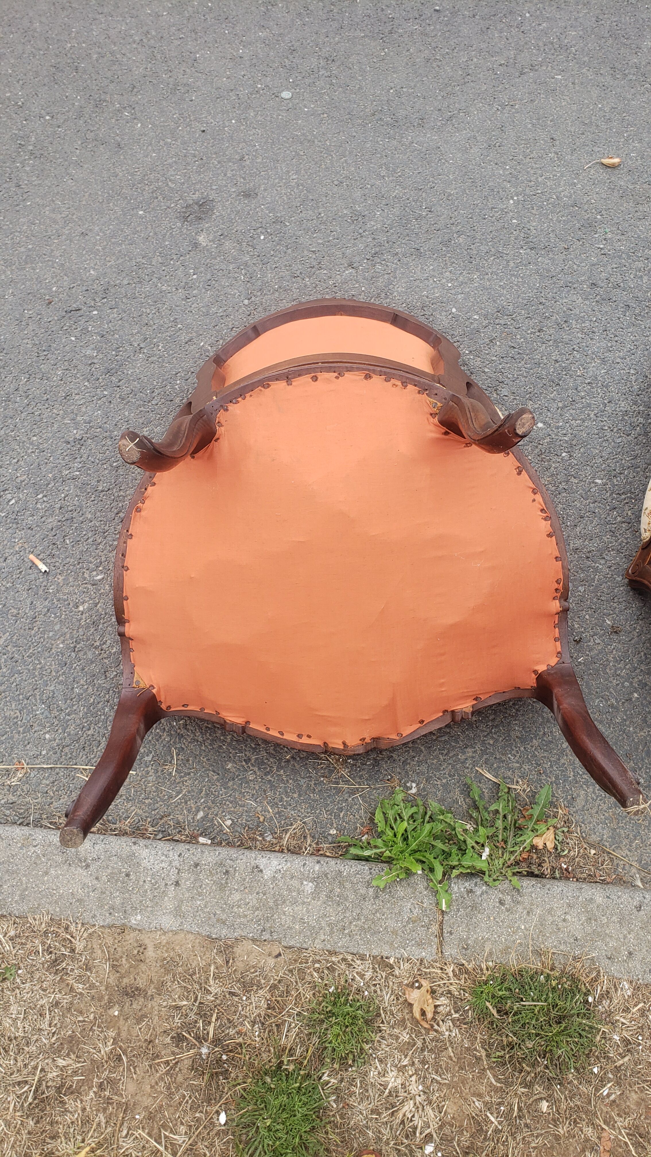 Paire de fauteuils cabriolet