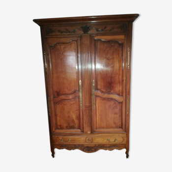 Walnut wardrobe19th