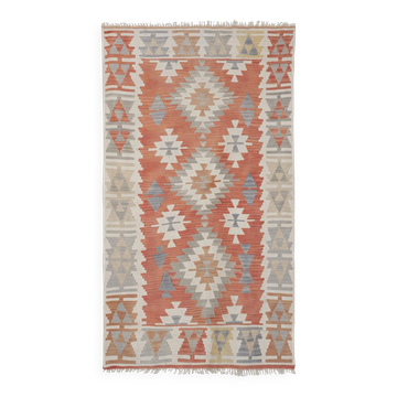 Vintage Turkish kilim, handwoven, 105x171 cm.