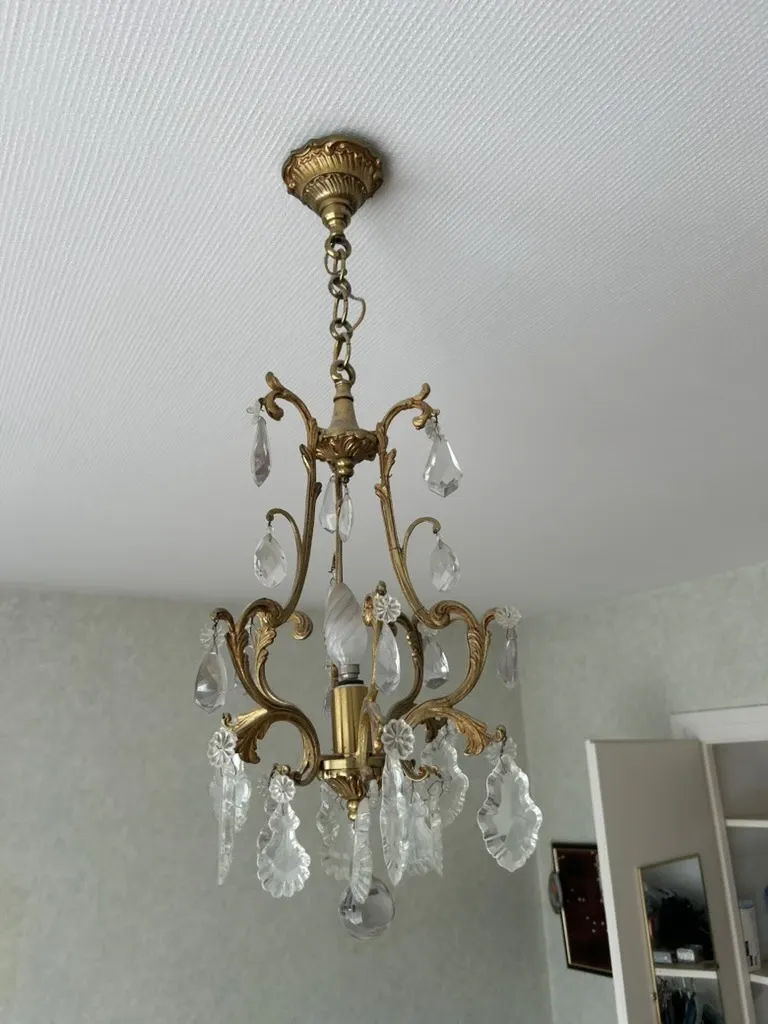 Antique chandelier with pendants – Louis XV style – gilded brass