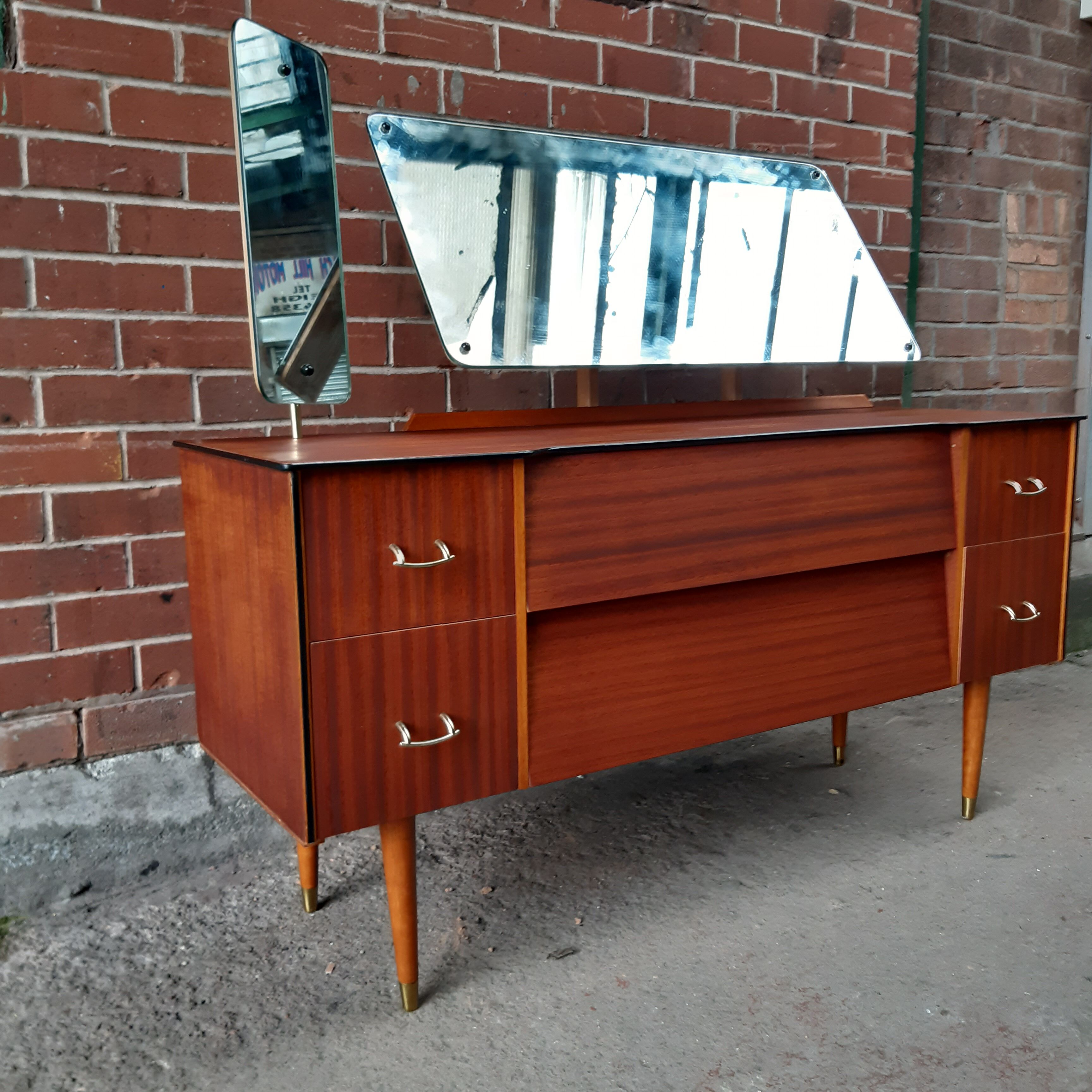 Avalon Yatton dressing table
