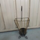 Iron umbrella rack and scoubidou